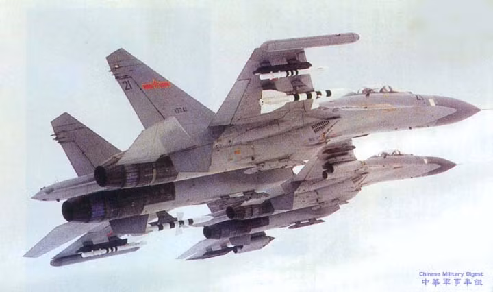 Trung Quốc đã tính toán kỹ mục đích mua chiến đấu cơ Su-27, nhằm hiện đại hóa lực lượng không quân và trong kế hoạch dài hạn, là thay thế chiến đấu cơ J-7 đã lạc hậu của nước này trong tương lai; đồng thời, xây dựng nền công nghiệp hàng không hiện đại, từ việc sao chép và cải tiến máy bay chiến đấu do Liên Xô thiết kế.