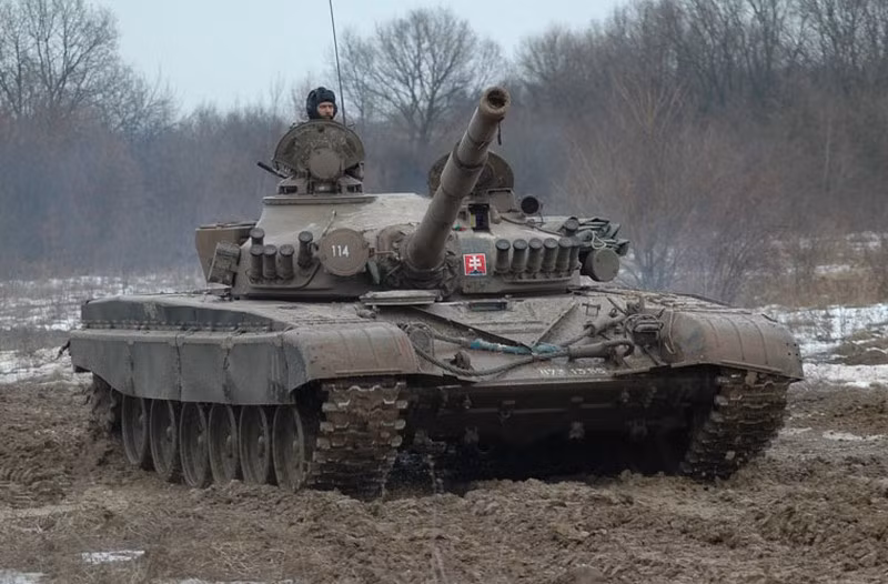 Vì vậy, T-72 được phát triển bằng cách kế thừa các công nghệ đã được kiểm chứng của những dòng xe tăng trước đó và cũng tiến hành cải tiến một số thành phần cần thiết. Kết quả là một mẫu xe tăng mang tính cách mạng đã ra đời và hiệu quả hơn rất nhiều so với những dòng xe tăng trước đó.