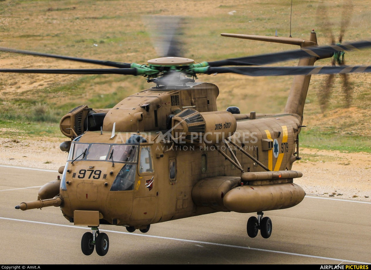 Lực lượng Phòng vệ Israel (IDF) hiện sở hữu hơn 20 trực thăng CH-53D Sea Stallion, là thế hệ trước của Super Stallion, có tên Israel là Yasur. Do đó, việc lựa chọn trực thăng Stallion King mới nhất là điều hợp lý.