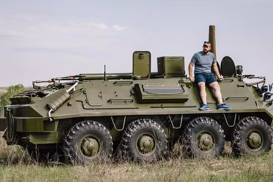 Ngày nay do có tuổi đời cao nên xe cực kỳ hiếm khi được rao bán và đắt từ hai triệu rúp trở lên tương đương khoảng 600 triệu VNĐ. Nhưng nó nhẹ hơn nhiều so với các loại xe bọc thép khác chỉ 9,9 tấn.