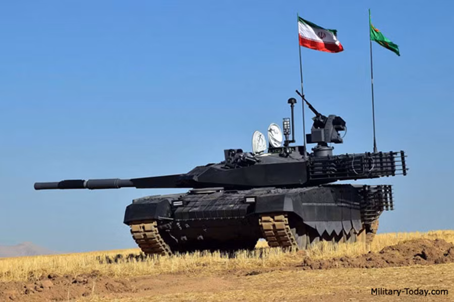 Mặc dù Iran đã tiết lộ xe tăng Karrar bản địa, dựa trên kinh nghiệm chế tạo xe tăng T-72 Liên Xô, nhưng khả năng của nó đã đặt ra một dấu hỏi nghiêm trọng, đặc biệt là do Iran thiếu kinh nghiệm trong lĩnh vực thiết kế và hiện đại hóa xe tăng.