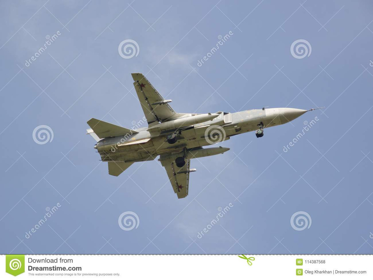 Tuy nhiên Bộ Quốc phòng Nga đã thông báo tình hình, theo cách kiềm chế hơn nhiều: “Khinh hạm Evertsen của Hải quân Hà Lan, đang ở vùng biển quốc tế trên Biển Đen, đã đổi hướng vào ngày 24/6 và bắt đầu di chuyển về phía eo biển Kerch”.