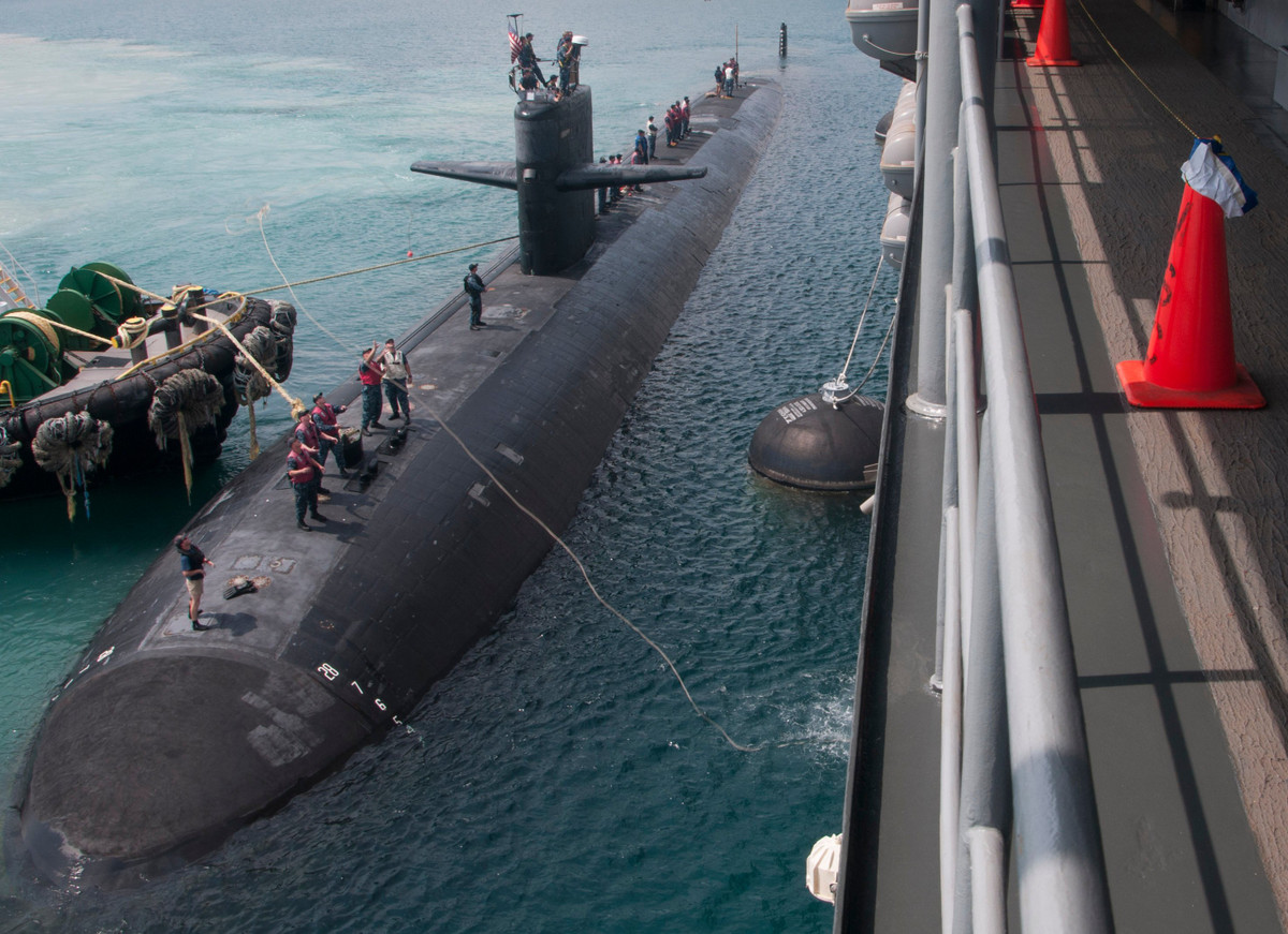 Việc Australia thuê được tàu ngầm lớp Los Angeles cũng sẽ giúp Hải quân nước này chuẩn bị hạ tầng như bến cảng, trạm bảo dưỡng để làm cơ sở khai thác những con tàu hạt nhân mới sau này.