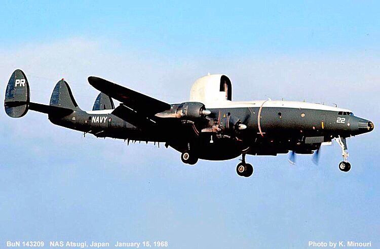 Đến 13h, phi hành đoàn EC-121 liên lạc với căn cứ nhưng không được thông báo gì về việc MiG-21 của Triều Tiên đang tiếp cận. MiG-21 bay với tốc độ siêu âm dễ dàng đuổi kịp EC-21 không được vũ trang và không có chiến đấu cơ hộ tống.