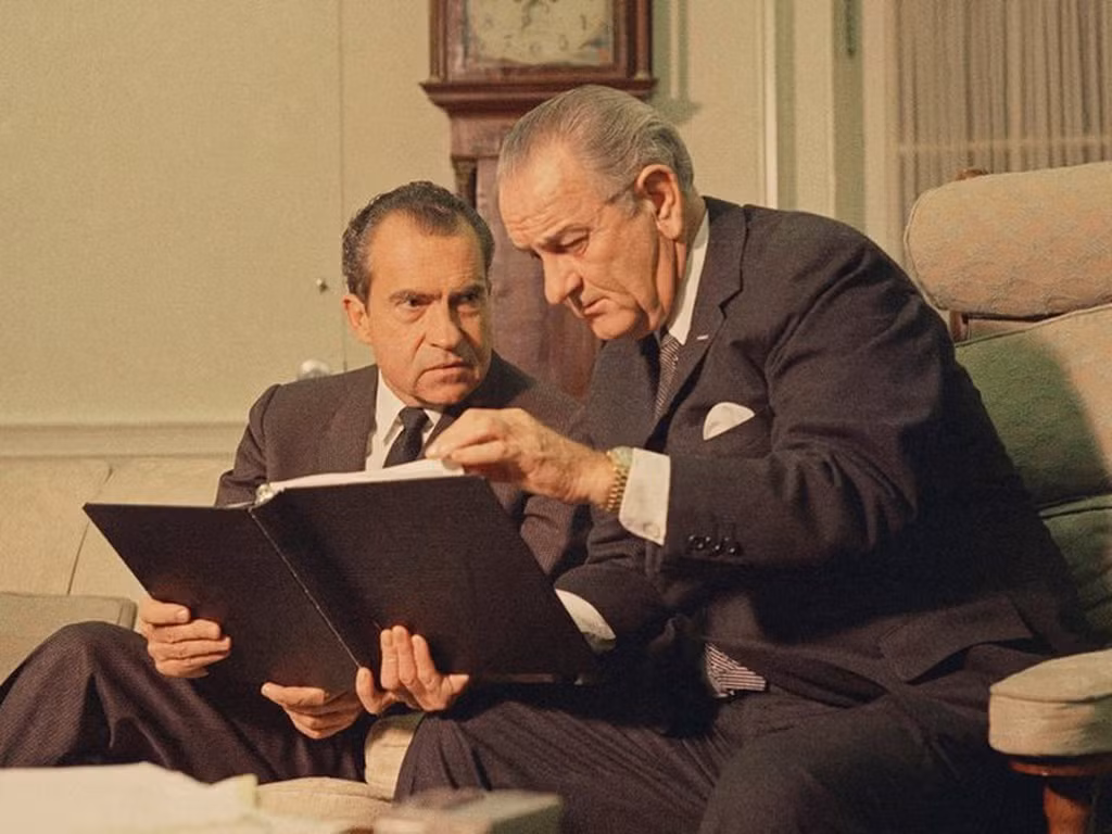 Tổng thống Nixon nói với ông: "Không trả đũa nhanh chóng và mạnh mẽ về vụ Triều Tiên tấn công máy bay EC-121 đã là sự quyết định sai lầm nghiêm trọng nhất trong thời gian tôi làm tổng thống, kể cả Watergate".