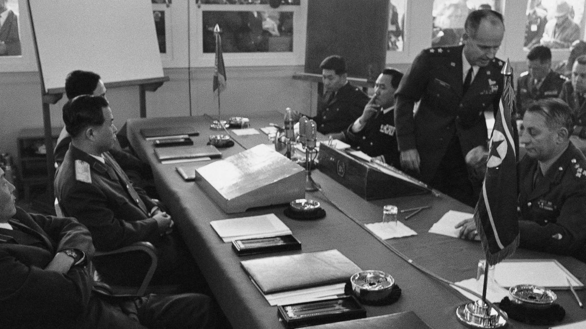 Trong cuộc phỏng vấn ngày 14/1/1986 của Jerrold Schecter (nguyên chủ bút của tuần báo TIME) với Tướng Alexander Meigs Haig, Jr. (Chánh Văn Phòng Tổng thống Nixon, sau lên Ngoại Trưởng thời Tổng thống Reagan) ông đã tiết lộ rằng một số thông tin.