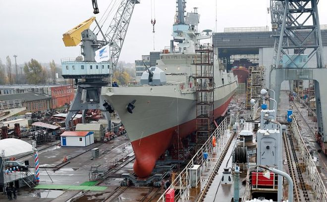 Một đòn giáng mạnh vào nhà máy đóng tàu là việc chính phủ Ukraine đình chỉ xây dựng dự án tàu khu trục hạng nhẹ. Tổng số tiền của dự án lên tới 387,5 triệu hryvnia Ukraine (1 USD = 26,7 hryvnia), và Nhà máy đóng tàu Biển Đen nhận được hơn 200 triệu hryvnia Ukraine.