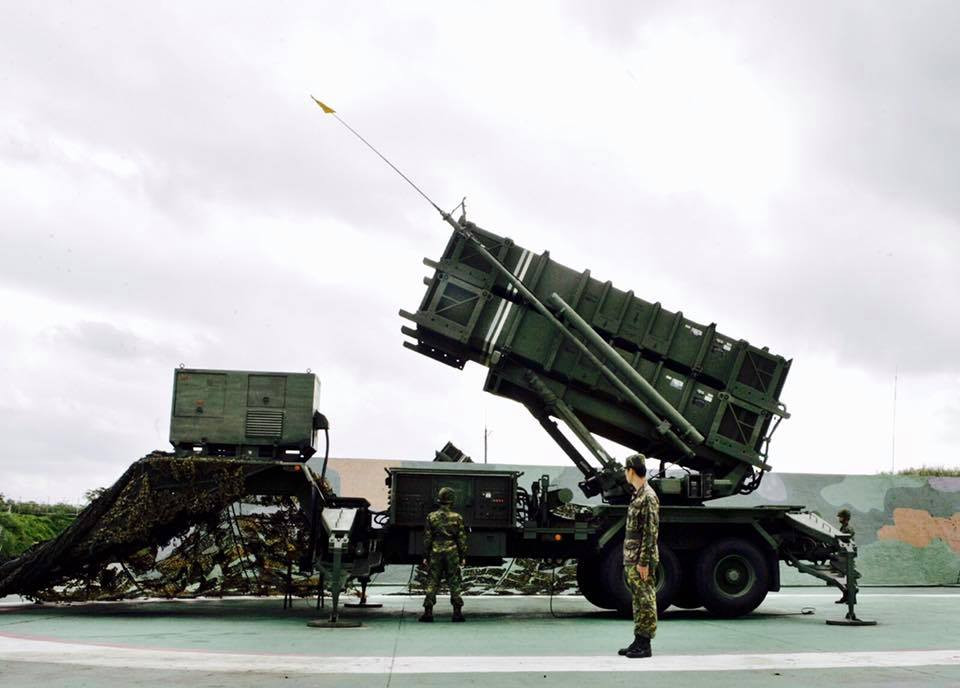 Vào cuối tháng 3 năm nay, chi phí xuất kích của các máy bay chiến đấu đã làm ảnh hưởng nghiêm trọng đến khả năng chiến đấu của hòn đảo này. ROCAF đã quyết định không điều máy bay, mà mỗi khi PLAAF tiến vào ADIZ, sẽ sử dụng radar và hệ thống tên lửa phòng không, để theo dõi các máy bay của PLAAF.