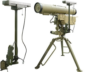 Khi được sự trợ giúp của hệ thống Komandirsha-E, ngay cả trong điều kiện thời tiết bất lợi (như sương mù, đêm tối, khói bụi), thì các kíp trắc thủ tên lửa chống tăng của lực lượng dân quân Donbass vẫn có thể chuẩn bị trước các bệ phóng và phóng đạn, trước khi các MBT của Ukraine kịp phát hiện ra các mối đe dọa tên lửa.