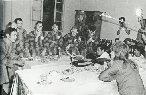 Một điều rất quan trọng mà lực lượng tình báo Mỹ không thu thập được, là trước đó khoảng 1 tháng toàn bộ số tù binh phi công Mỹ bị giam giữ tại đây, đã được di chuyển đến một địa điểm bí mật khác, cho dù không quân và các nhóm tình báo Mỹ bằng nhiều phương tiện nghiệp vụ, nhưng vẫn không nắm được tin tức rất quan trọng này. 