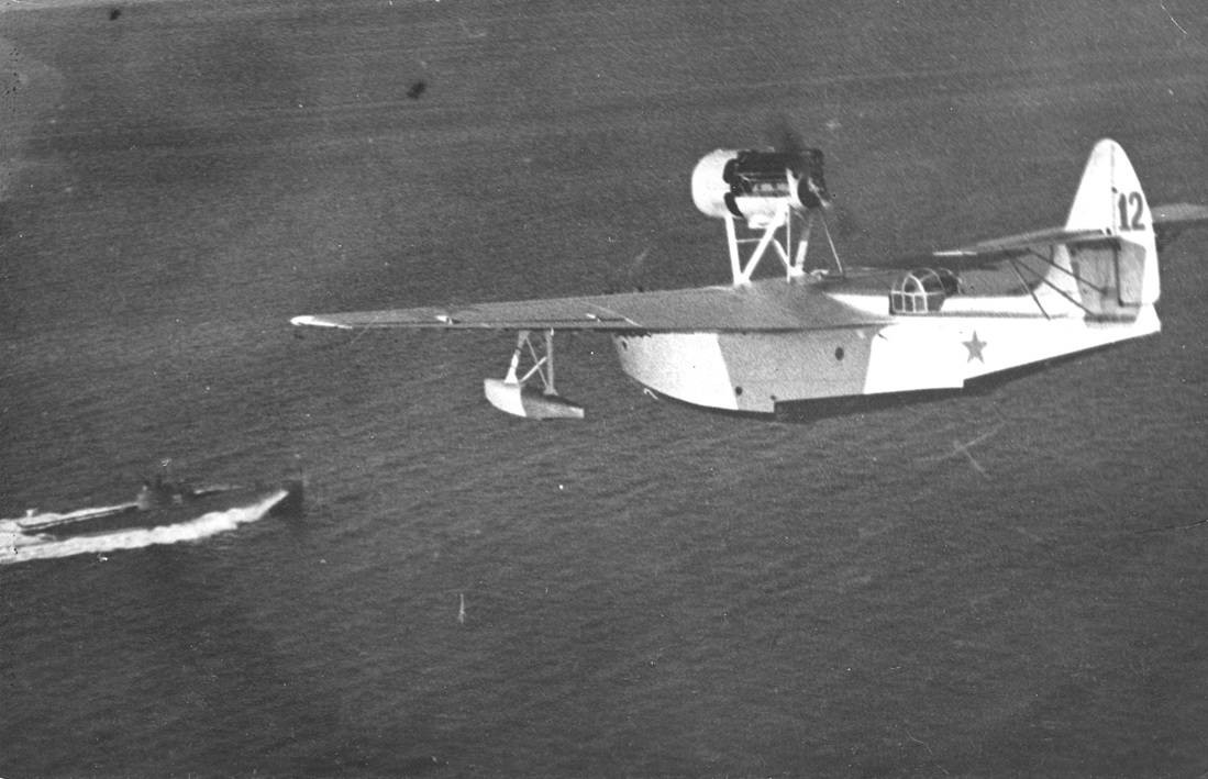 Tuy nhiên, do MBR-2 khá chậm chạp nên dễ bị không quân Đức bắn hạ, tính tới tháng 7/1942 một nửa số MBR-2 của Liên Xô thuộc hạm đội Biển Đen đã bị loại khỏi vòng chiến đấu.