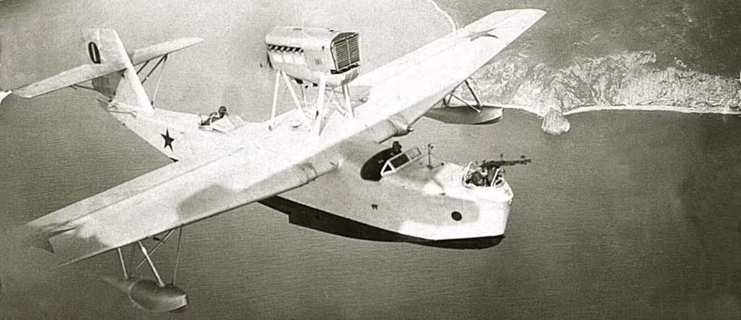 Thủy phi cơ MBR-2 có khối lượng trống là 2,718 tấn, khối lượng cất cánh tối đa là 4,245 tấn. Phi hành đoàn điều khiển máy bay từ 4-5 người. Máy bay có chiều dài là 13,5m, sải cánh 19m, chiều cao 4,4m.