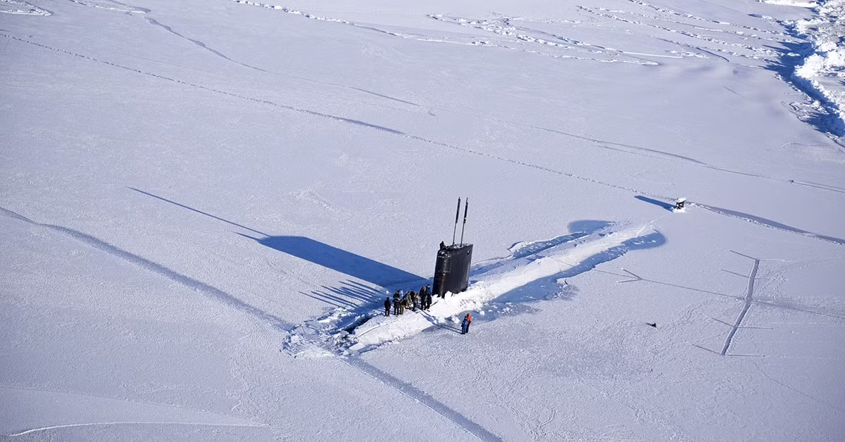 Ngoài việc triển khai các tàu ngầm chạy bằng năng lượng hạt nhân ở các cảng của Na Uy và đẩy mạnh các cuộc tập trận chung của NATO, Mỹ cũng đang khuyến khích các đồng minh và đối tác của mình tăng cường sức mạnh ở vùng Bắc Cực.