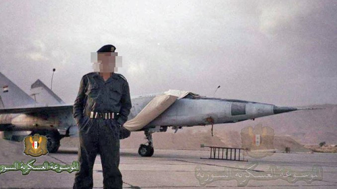 MiG-25 được đánh giá là chiến đấu cơ mạnh nhất của Không quân Iraq về khả năng không chiến, nhưng chủ yếu được sử dụng làm máy bay ném bom tấn công trong Chiến tranh Iran-Iraq. Trong Chiến tranh vùng Vịnh, MiG-25 được sử dụng cho các nhiệm vụ không đối không; đây cũng là chức năng chính của MiG-25.