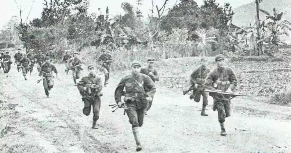 Trong cuộc tập trận này, cuộc tập trận của PLA được thiết lập để mô phỏng cuộc tấn công bất ngờ của Quân đội Xanh vào Trung Quốc. Kẻ tấn công cũng sử dụng vũ khí hạt nhân và hàng không tầm xa để tấn công các mục tiêu quan trọng ở Trung Quốc.