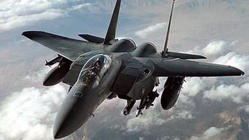 Rafale đã tham gia các hoạt động chiến đấu hạn chế, như chống lại hệ thống phòng không của Libya vào năm 2011. Thực tế khi đó, hệ thống phòng không của Lybia đã bị tên lửa hành trình của Mỹ "làm mềm", lúc này chỉ còn các hệ thống pháo phòng không tầm thấp mà thôi.