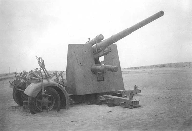 Pháo binh là một trong những thành phần quan trọng nhất của quân đội Đức trong thế chiến 2. Điểm mạnh của pháo 88 mm là tính linh hoạt cao. Có thể hạ gục bất kỳ xe tăng nào của phe Đồng minh, từ khoảng cách hơn 1 km. Pháo 88 mm cũng có thể sử dụng bắn máy bay. Quân đội Đức còn gắn loại pháo này lên chiếc xe tăng King Tiger.