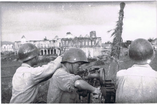 Năm 1953, quân đội Việt Nam, được Liên Xô viện trợ qua đường Trung Quốc, 6 tiểu đoàn pháo M-1939, biên chế thành trung đoàn cao xạ pháo đầu tiên, trung đoàn 367, đại đoàn 351. Đơn vị này tham chiến lần đầu tiên trong chiến dịch Điện Biên Phủ 1954. Nguồn ảnh: THJ.