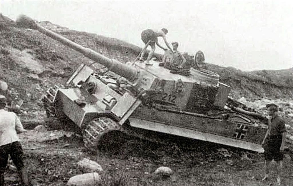 Chính vì vậy trong trận chiến này xe tăng Liên Xô đã áp đảo trước quân thù, xe tăng Đức đã phải rút lui, để lại 10 xe tăng và 14 pháo tự hành bị phá hủy trên chiến trường. Đây là chiến thắng xe tăng đầu tiên của Hồng quân trong chiến dịch Balaton.