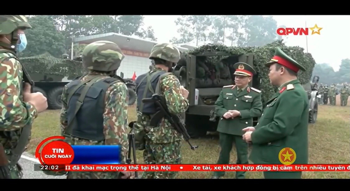 Việc được cơ giới hóa mạnh mẽ giúp cho người lính không còn phải mang vác cồng kềnh khi hành quân bộ, do đó mở ra cơ hội có thể trang bị thêm các loại hình trang bị cá nhân mà trước nay chưa có. Tiêu biểu như áo giáp chống đạn và mũ chống đạn.