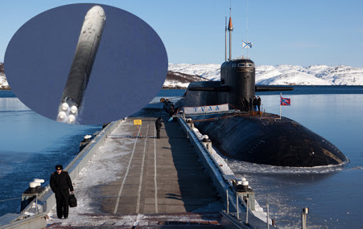 Còn đối với các tàu ngầm nguyên tử Delta IV, được trang bị lên đến 16 tên lửa đạn đạo R-29 Rmu Sineva, có khả năng mang từ 4 đến 10 MIRVs, tùy thuộc vào loại đầu đạn hạt nhân, với sức mạnh như vậy Delta IV đủ sức để phá hủy một quốc gia trung bình.