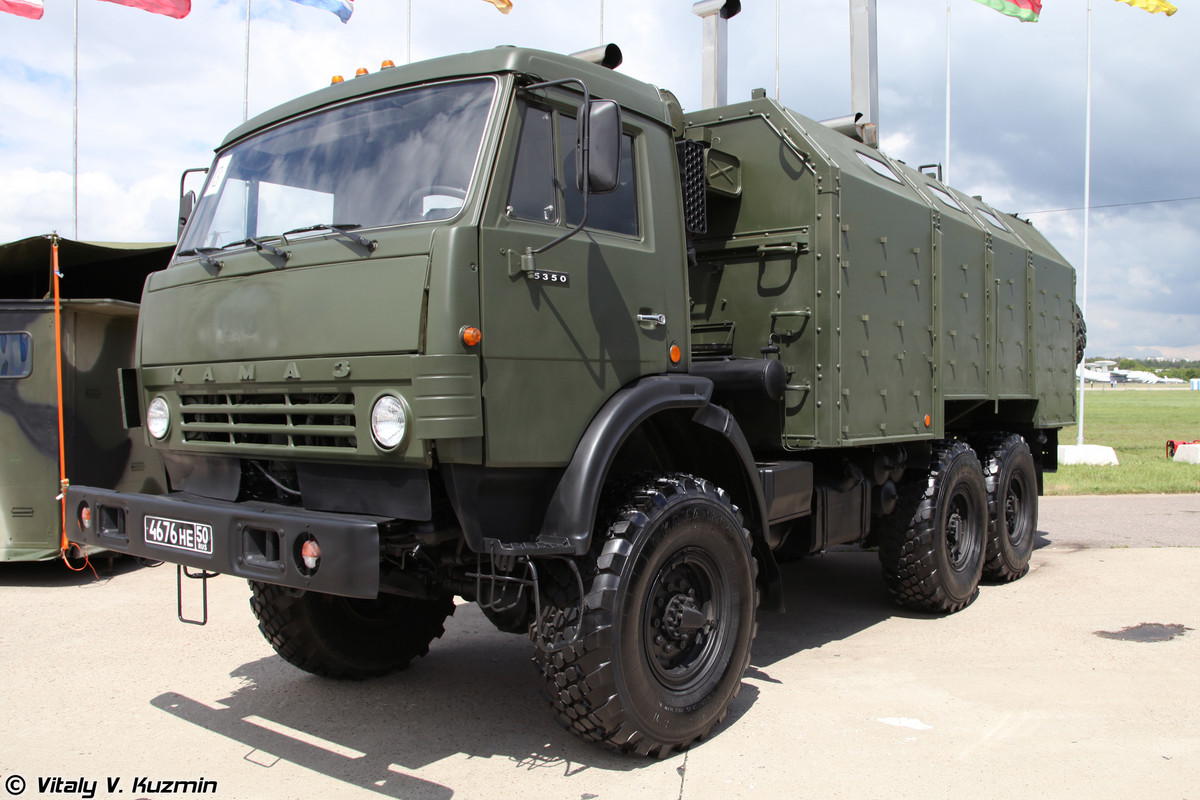 Một trong những điểm khác biệt đáng kể giữa PAK-200M và các thiết bị nấu ăn đặc biệt khác, là tính cơ động của nó; lực lượng bảo đảm có thể nấu ăn cả trong bãi đậu xe và khi đang di chuyển.