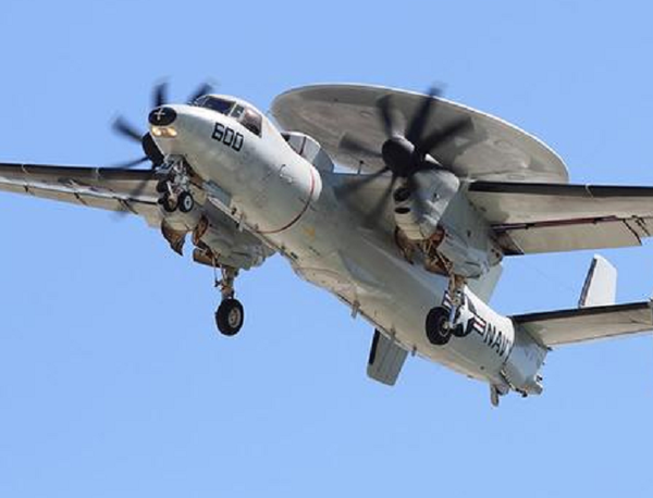 Theo tờ Bưu điện Hoa Nam Buổi sáng của Trung Quốc, máy bay cảnh báo sớm KJ-600 được phát triển để trang bị cho tàu sân bay thế hệ mới của nước này, đã hoàn tất một chuyến bay thử với ra đa có thể phát hiện tiêm kích tàng hình Mỹ.