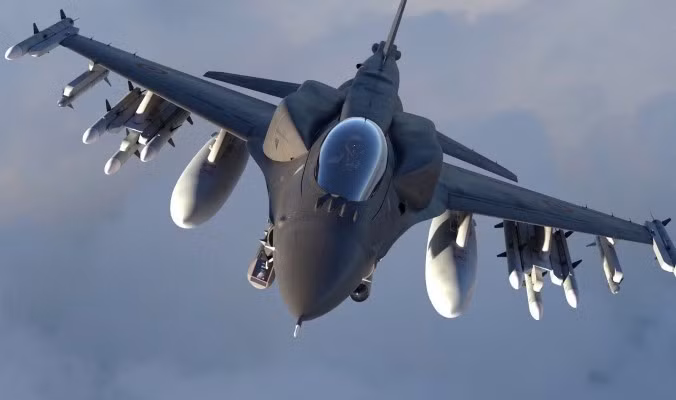 Những thay đổi về thiết kế của F-16V so với F-16A ban đầu là không có gì lớn. Không có sự giảm tiết diện radar, hoặc các ứng dụng của lớp phủ tàng hình và không có cải tiến nào đối với lực đẩy của động cơ F110. Việc nâng cấp bị giới hạn ở các thiết bị điện tử hàng không, với màn hình buồng lái mới, hệ thống tác chiến điện tử và radar AESA.