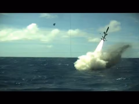 Từ cuối thập niên 1990, Mỹ đã rút tên lửa Harpoon ra khỏi tàu ngầm của họ và Mỹ xem xét đầu tư vào các loại vũ khí mới hơn, tốt hơn, nhẹ hơn, nhanh hơn và có khả năng tàng hình hơn.