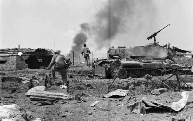 Bộ đội địa phương tỉnh Quảng Ngãi phối hợp với du kích đánh vào sau lưng cánh quân của trung đoàn 7 thủy quân lục chiến Mỹ. Tại đây quân ta đã bắn rơi 3 máy bay trực thăng, ngăn chặn việc quân Mỹ tiến hành chi viện ở chiến trường chính.