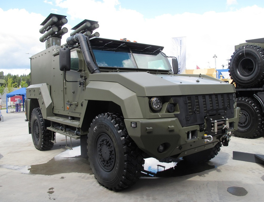 Công ty cổ phần Remdizel tham gia sản xuất thiết bị quân sự, chủ yếu được cung cấp cho Lực lượng vũ trang Liên bang Nga với những chiếc xe bọc thép thuộc dòng Typhoon với nhiều phiên bản khác nhau. Năm 2020, Quân đội Nga đã nhận 250 phương tiện chiến đấu từ doanh nghiệp này. Nguồn ảnh: Warzone.