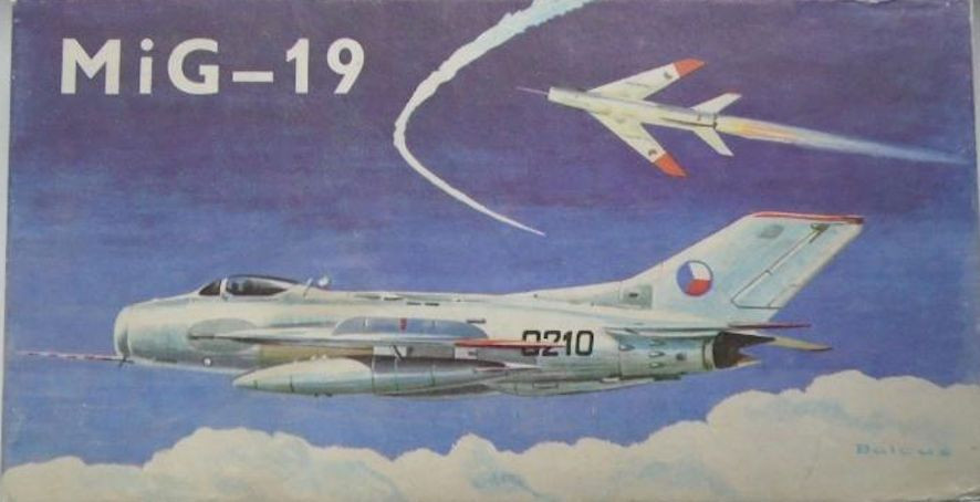 Lịch sử phát triển của MiG-19 bắt đầu vào ngày 30/7/1950, khi nhà lãnh đạo Liên Xô Stalin, đặt ra nhiệm vụ tạo ra một loại máy bay chiến đấu mới, có tầm hoạt động lớn hơn MiG-15 và MiG-17. Ngay năm sau, nguyên mẫu hai động cơ đầu tiên của máy bay SM-1, đã được tạo ra và bắt đầu được thử nghiệm.