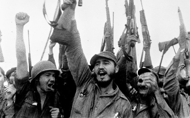  Cách mạng Cuba kết thúc với thắng lợi của các lực lượng ủng hộ Chủ nghĩa Cộng sản vào ngày 1/1/1959. Lúc đầu, Mỹ vẫn hy vọng thiết lập quan hệ hợp tác với chính phủ mới với những điều kiện có lợi cho Mỹ, nhưng mục đích trên đã không đạt được.