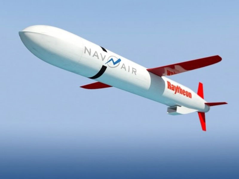 Tên lửa hành trình Tomahawk là vũ khí chuyên dùng tấn công các mục tiêu mặt đất, tầm bắn tối đa khoảng 1.600 km; và rất có thể, tàu chiến Australia có thể tấn công quân đội Trung Quốc từ các vùng biển xa hơn.