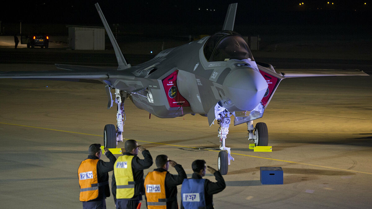 Mục tiêu chính của F-35I trên lãnh thổ Iran, là các cơ sở hạt nhân và căn cứ tên lửa đạn đạo tầm xa. Với khả năng tàng hình, cùng với tác chiến điện tử mạnh mẽ, đây sẽ là thách thức rất lớn đối với khả năng phòng không của Iran hiện nay. Nguồn ảnh: Pinterest.