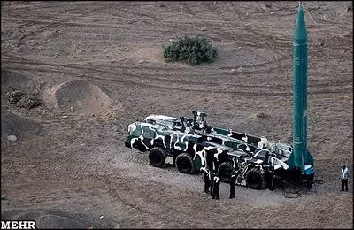 Nhưng cũng giống như phiên bản Scud-B ban đầu, độ chính xác của cả hai phiên bản Shahab-1 và 2 rất kém; chỉ một nửa số tên lửa này rơi trong bán kính cách mục tiêu khoảng 300m, số còn lại sai lệch mục tiêu còn lớn hơn. Iran đã phải loại bỏ dần cả hai phiên bản này, để chuyển sang loại tên lửa nhiên liệu rắn.