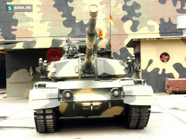 Pháo nòng trơn 125 mm của xe tăng này, giúp hỏa lực ngang bằng với các nền tảng xe tăng được trang bị mạnh nhất trên thế giới và đi trước các thiết kế như Leopard II của Đức. Với trọng lượng 44 tấn, cao hơn 22% so với thiết kế ban đầu của xe tăng T-55 và có động cơ mạnh hơn gần 50% ở tốc độ 730 mã lực.