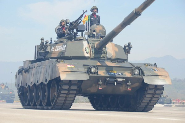 Chương trình Al Zarrar đã thành công trong việc cung cấp sự thay thế cho Type 59 của Trung Quốc trong biên chế Pakistan mà không cần bảo dưỡng nhiều hơn, như các thiết kế nặng hơn và phức tạp hơn của T-80 hoặc các loại xe tăng khác của Trung Quốc, được cung cấp để xuất khẩu như Type 88 hoặc Type 96. 