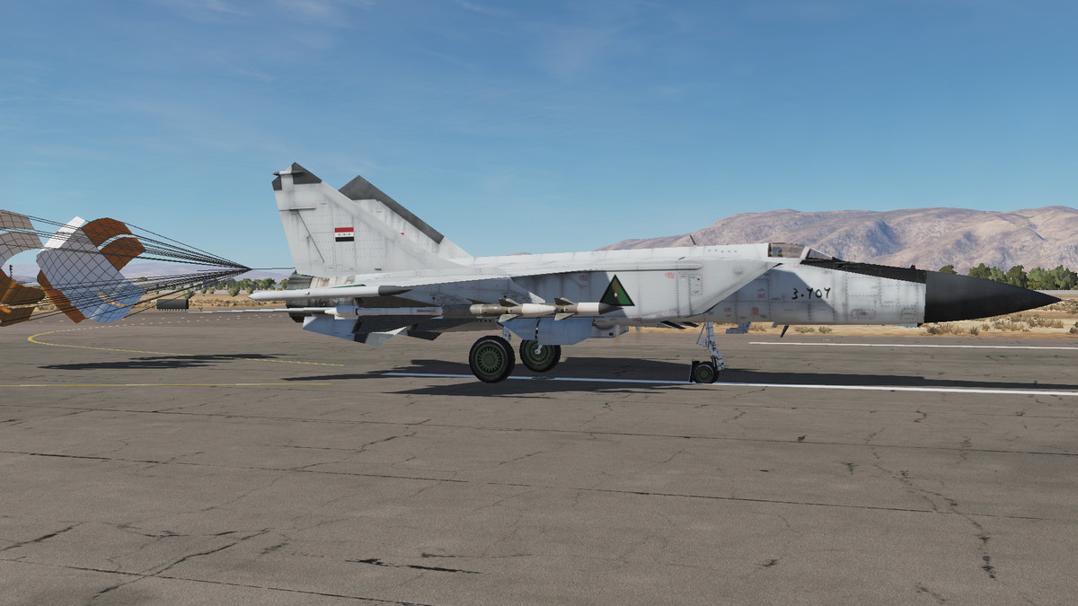 Nếu Iraq duy trì mức chi tiêu quốc phòng sau này như của thập niên 1980, thì Iraq có thể đã ở vị thế mạnh hơn nhiều. Họ có thể thay thế các đơn vị MiG-21 và MiG-23 bằng các máy bay MiG-29; mua thêm MiG-25, và có thể mua các máy bay chiến đấu cao cấp hơn nhiều của Nga, được xuất khẩu sau năm 1992 như Su-27 và MiG-31.