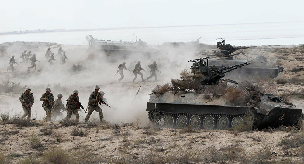 Với ngân sách quốc phòng trung bình hằng năm là 1,59 tỷ USD, Kazakhstan là một trong những khách hàng quốc phòng quan trọng nhất của Nga trong những năm gần đây và đã mua được nhiều loại vũ khí mới, với mức giá tương đương với chính Quân đội Nga; thay vì mức xuất khẩu cho khách hàng nước ngoài.