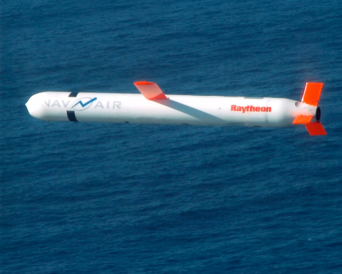 Tên lửa hành trình Tomahawk ban đầu được phát triển bởi General Dynamics vào những năm 1970, và là loại vũ khí được Mỹ lựa chọn trong nhiều cuộc xung đột cục bộ.