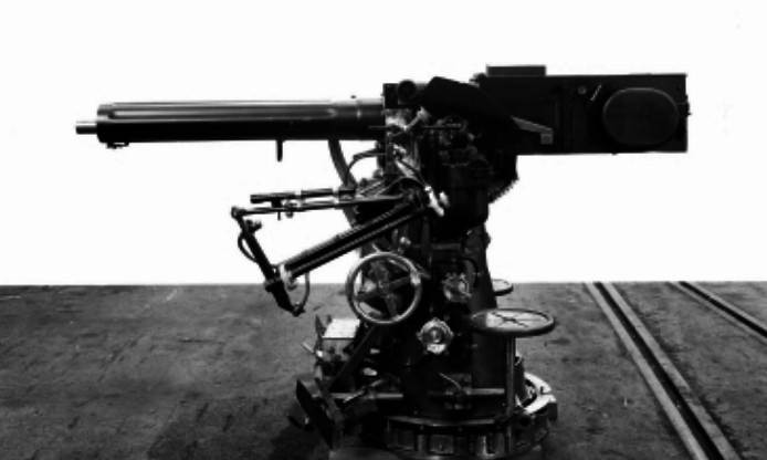 Loại pháo phòng không cỡ nhỏ thứ ba của Nhật Bản là pháo phòng không 40mm Type 91 (hoặc 40 mm/62 HI Shiki); loại pháo này nguyên bản là khẩu Vickers Mark VIII 40 mm, được trang bị trên các tàu chiến. Tổng cộng, Nhật đã nhận được khoảng 500 khẩu pháo phòng không tự động 40 ly của Anh.