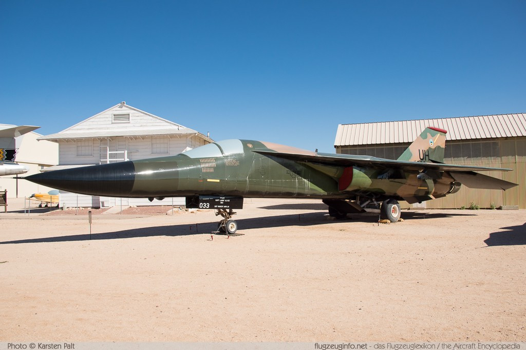 Tháng 3/1968, không quân Mỹ đưa 6 chiếc tiêm kích F-111A đầu tiên đến căn cứ Takhli ở Thái Lan và bắt đầu tham chiến, những chiếc F-111 hợp sức với những chiếc chiến đấu cơ F-4 tấn công miền Bắc Việt Nam.