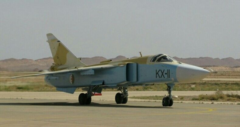 Theo truyền thông Algeria, những chiếc máy bay ném bom tiền tuyến Su-34M trong tương lai dự kiến sẽ thay thế số máy bay tấn công mặt đất chuyên dụng Su-24M đã cũ của nước này. Không quân Algeria hiện là khách hàng nước ngoài, sử dụng Su-24M lớn nhất thế giới, với ước tính với số lượng 36 chiếc đang phục vụ.