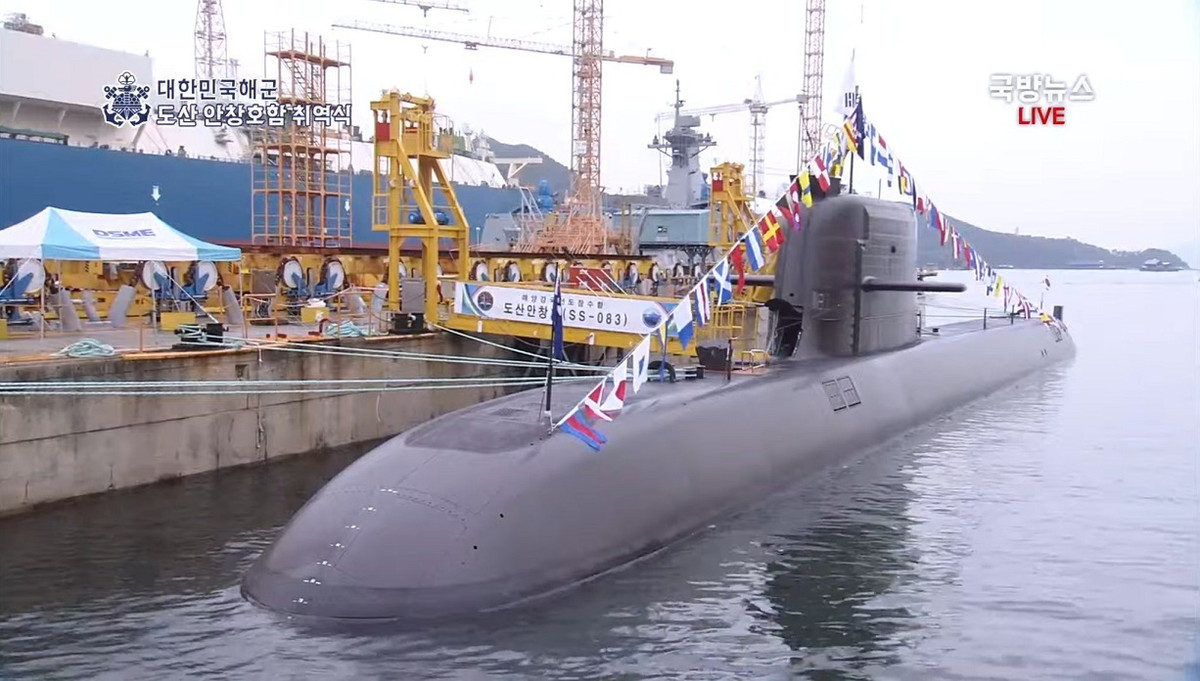 Thành công còn lớn hơn, khi con tàu mới được phát triển và sản xuất tại Hàn Quốc. Thành tựu này đánh dấu sự phát triển vượt bậc của nền công nghiệp quốc phòng của Hàn Quốc, khi đã tự phát triển và đóng mới được tàu ngầm có khả năng như vậy.