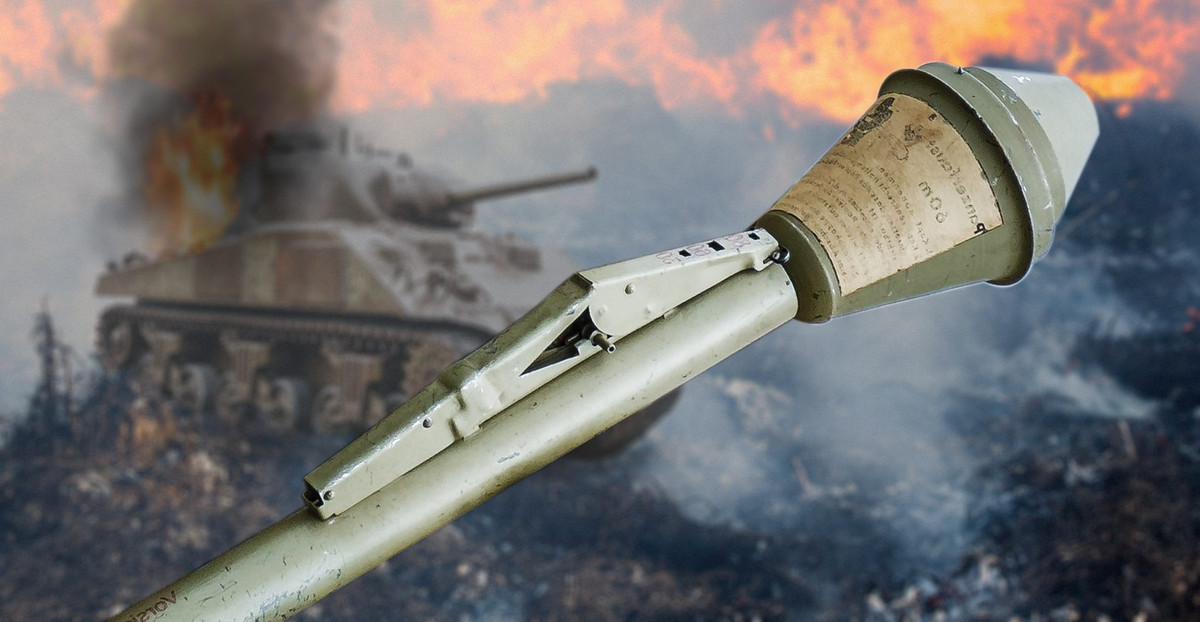 Trong các trận chiến ở Normandy năm 1944, số xe tăng Đồng minh bị bắn hỏng bởi Panzerfaust chỉ chiếm 6% tổng số xe tăng bị bắn hỏng. Nhưng trong các trận đánh ở khu vực đô thị, nơi bộ binh có nhiều nơi để ẩn nấp, số lượng xe tăng Đồng minh bị bắn hạ bởi Panzerfaust lên tới 70% trong số các xe tăng bị hạ (cả phía Tây và phía Đông).