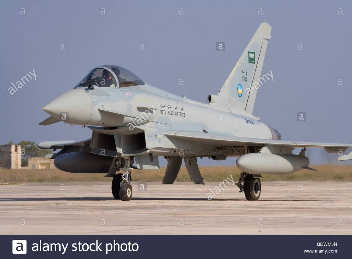Một loại chiến đấu cơ hạng nặng nữa của đại gia Arab Saudi là Eurofighter Typhoon; đây là loại chiến đấu cơ do châu Âu hợp tác phát triển. Eurofighter có tính năng kém và và rẻ hơn F-15 Eagle, và việc mua Typhoon được cho là chủ yếu vì lý do chính trị. Tuy nhiên nó có tính năng cao hơn nhiều chiến đấu cơ F-16 và MiG-29 của các quốc gia khu vực.