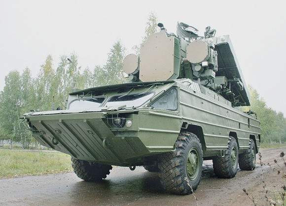 Đây là lô tên lửa phòng không 9K33 Osa (SAM-8), đã qua sử dụng từ Jordan; 9K33 là một hệ thống tên lửa đất đối không tầm thấp di động, hoạt động trong mọi thời tiết, được Liên Xô phát triển từ những năm 1970; có khả năng đánh chặn mục tiêu bay ở độ cao thấp và cực thấp.