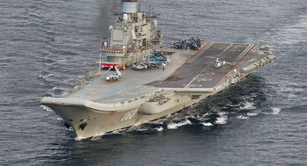 Liên Xô đã hủy bỏ nhiều dự án tàu sân bay vì không thống nhất được chiến lược phát triển; vào những năm 1970, Liên Xô đã cân nhắc việc đóng tàu sân bay hạt nhân lớp Orel 72.000 tấn, nhưng thay vào đó lại chọn lớp tàu Kiev và cuối cùng trở thành Kuznetsov.