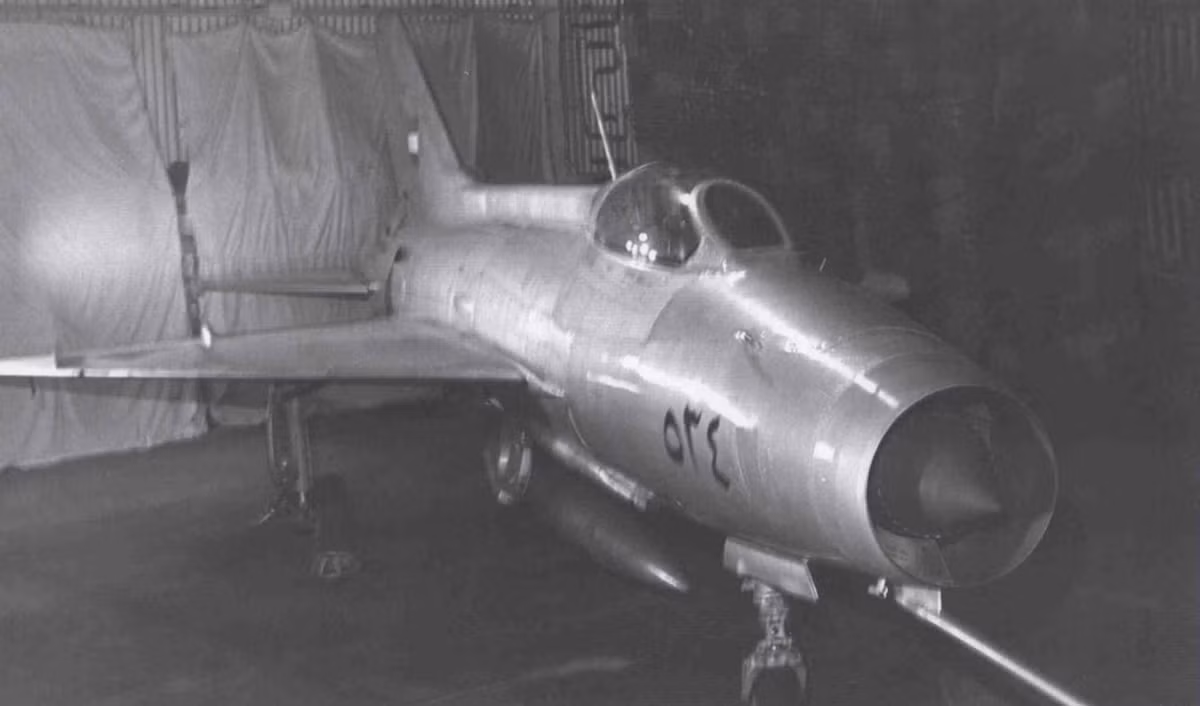 Để bảo vệ cho sỹ quan và binh lính của trạm radar Jordan, tránh hậu quả do việc "hỏng hóc" cố ý này, Mossad trong nhiều năm, đã tung ra các thông tin, là chiếc MiG-21 đã được các máy bay F-4 của Mỹ, hộ tống bay qua Thổ Nhĩ Kỳ.